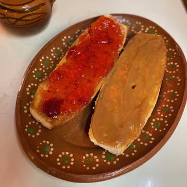 Mollete de Cajeta