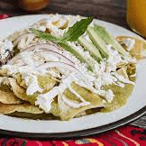 COMBO CHILAQUILES VERDES + BEBIDA + GALLETITAS