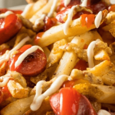 SALCHIPAPA LA ALEMANA + CHORIZO LA ALEMANA