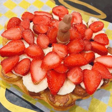 Wowffle Fresas y conejito Turín 🐰🍫🍓