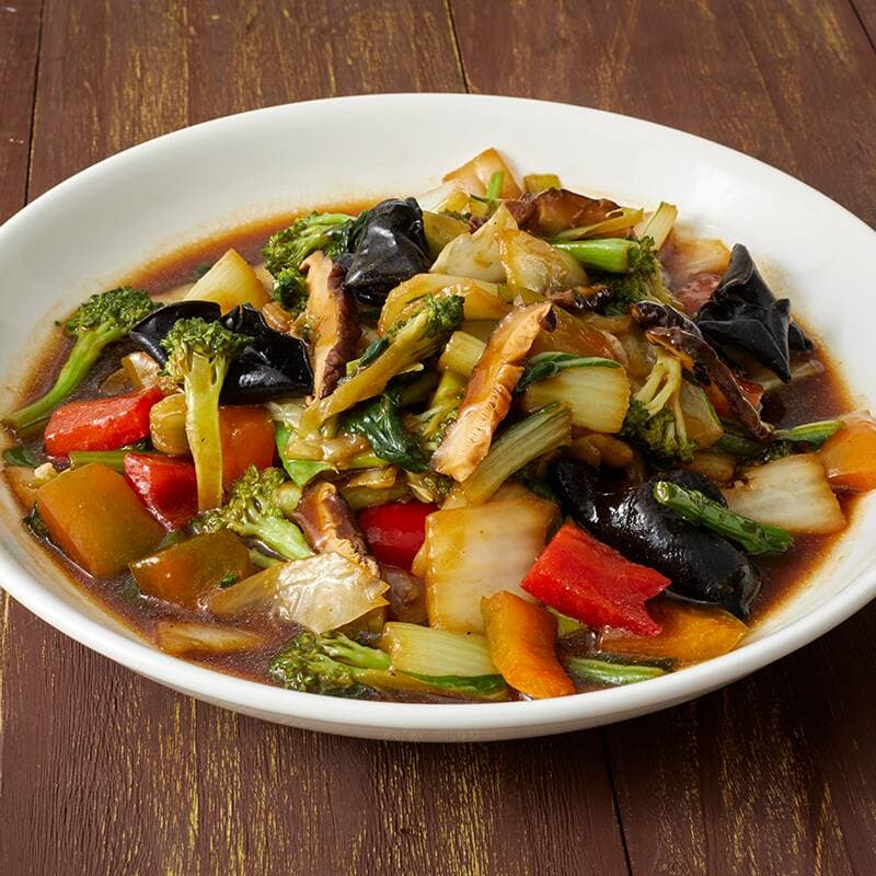 Hongo y Wanyi con Verduras Salteadas