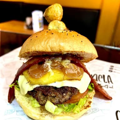 Hamburguesa Hawaiana