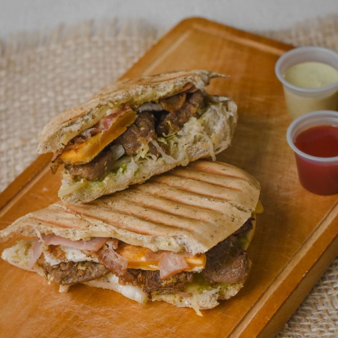Sándwich Especial Carne