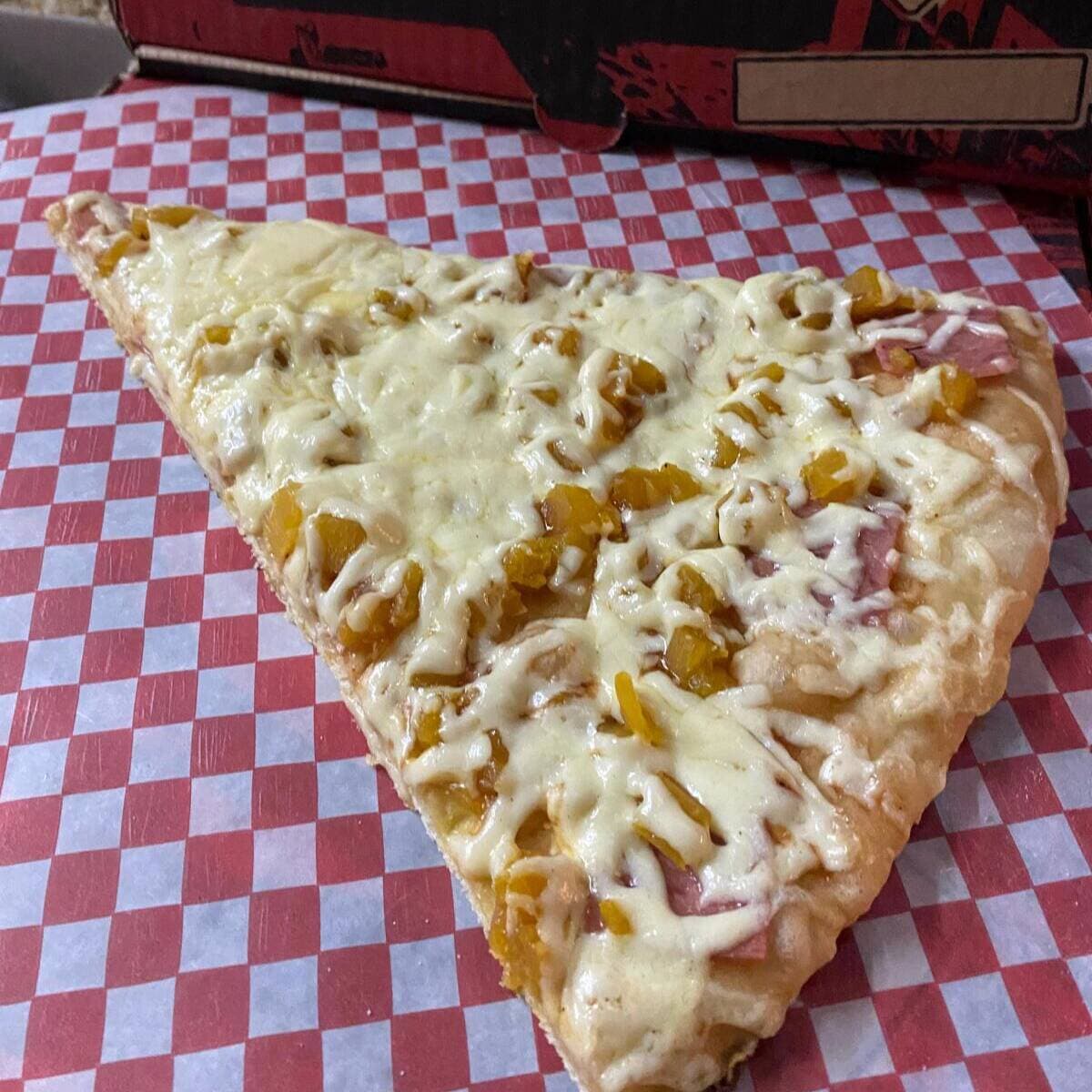 Porción de Pizza Hawaiana