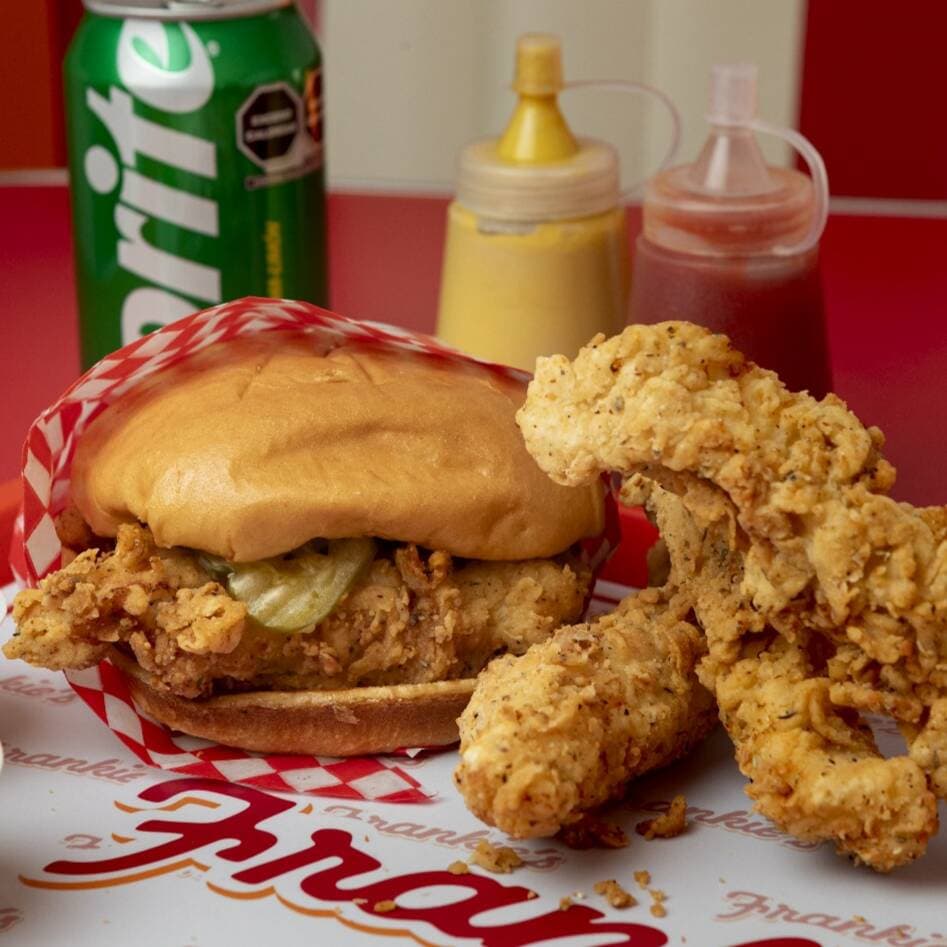 Sándwich de Pollo Frito