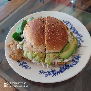Cemita poblana de puerco