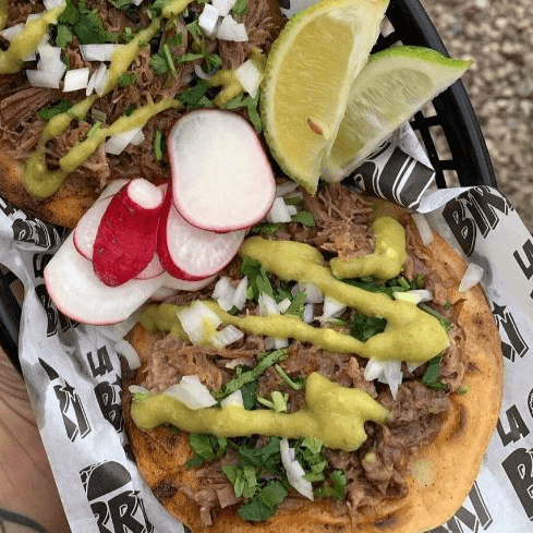 Tostada con Queso