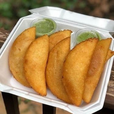 Empanadas Rancheras con Queso