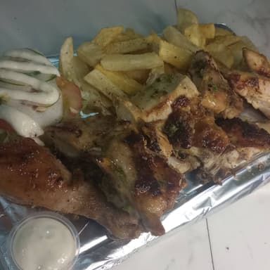 Cuarto de  Pollo Asado Al Carbón