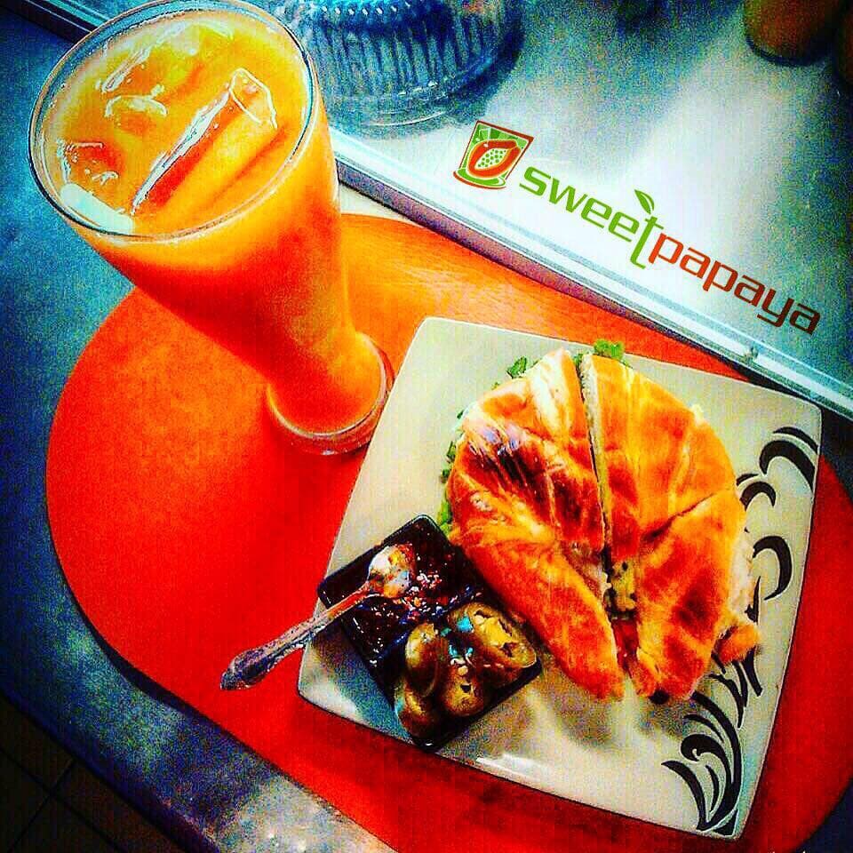 Sweet Papaya