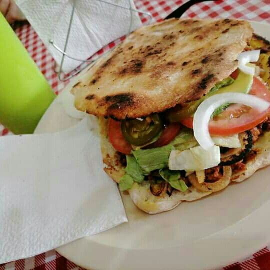 Mexicana con Telera