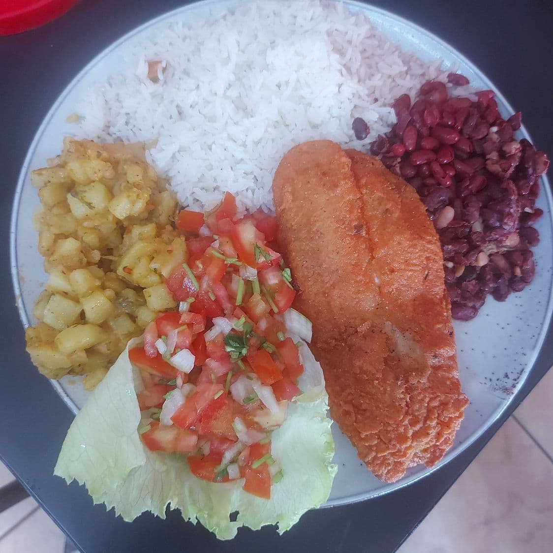 Casado con pescado + Refresco