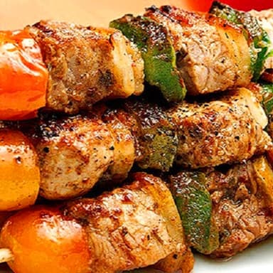 Pincho Mix (Res+Cerdo+Pollo) Típico