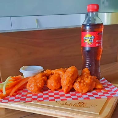 COMBO DIDI FOOD (8 ALITAS Ó 8 BONELESS + REFRESCO)