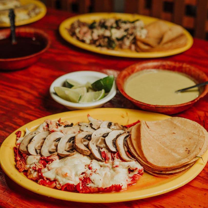 Pastor con Champiñón y Queso