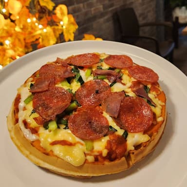 Waffle Pizza Pepperoni