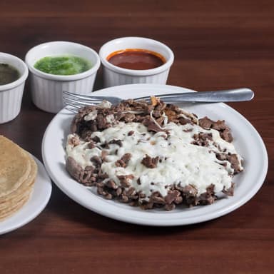 Alambre de Bistec al Champiñón