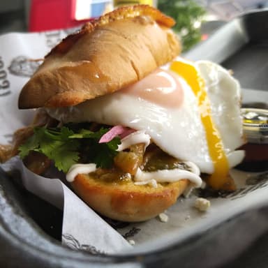Torta de Chilaquiles