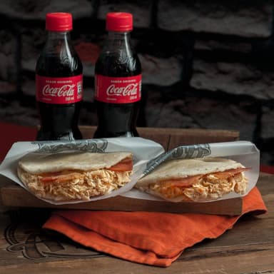 2x1 Arepas Mechudas Tocineta + Bebida