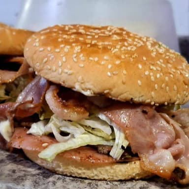 HAMBURGUESA ENTOCINADA