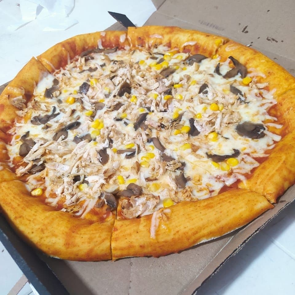Pizza Pollo con Queso
