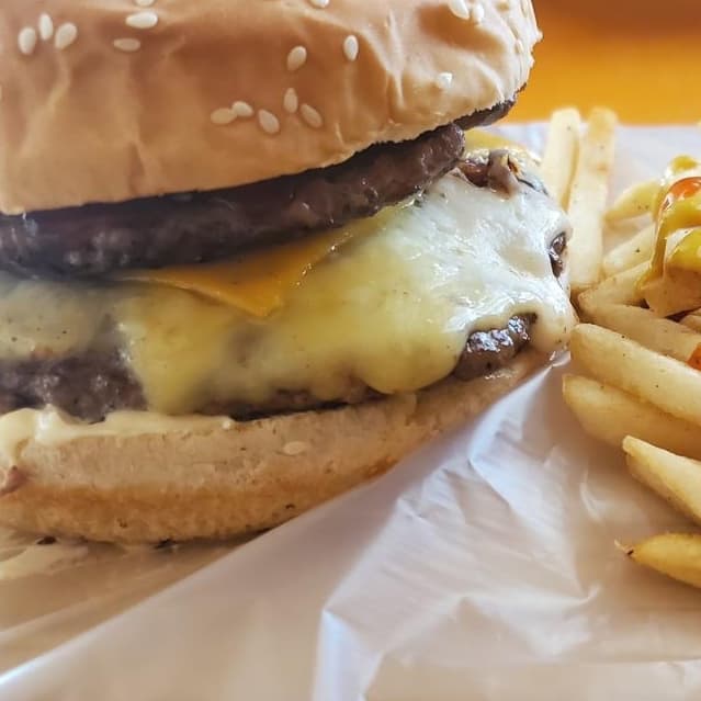 Queso Burger