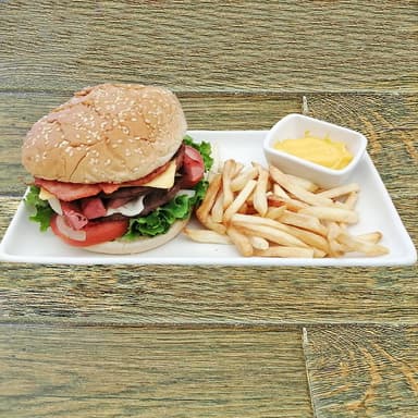 Hamburguesa Pixie con Papas
