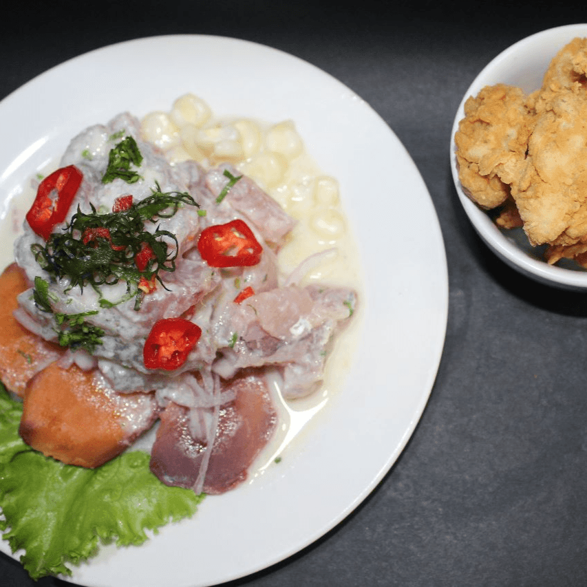 Ceviche de Pescado con Chicharrón de Pescado