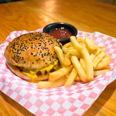 Hamburguesa de Carne con Queso.