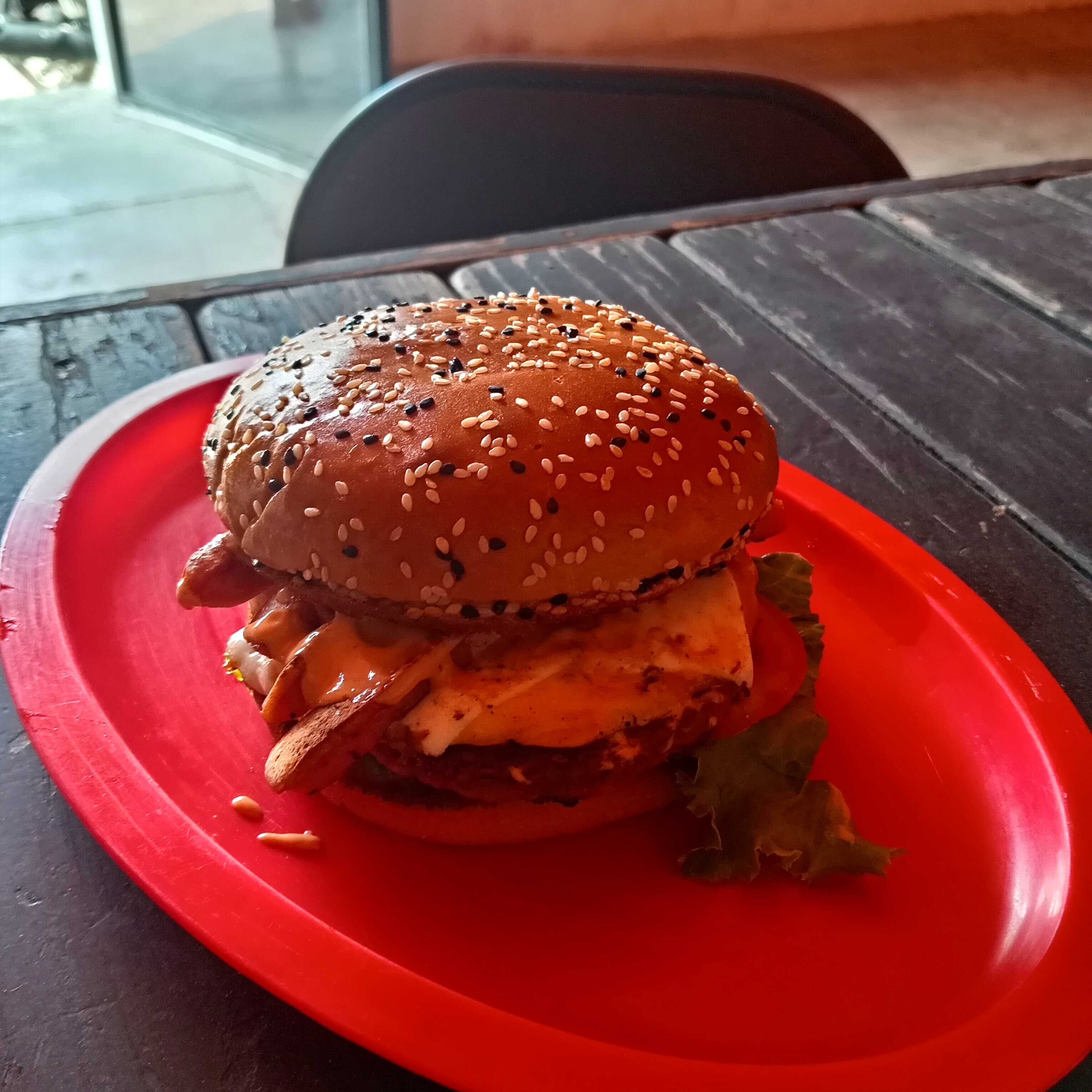HAMBURGUESA+ PAPAS +REDRESCO 400ML