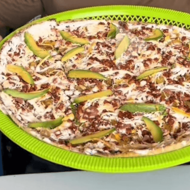 Memela mega(asada,Chinameca o combinada).