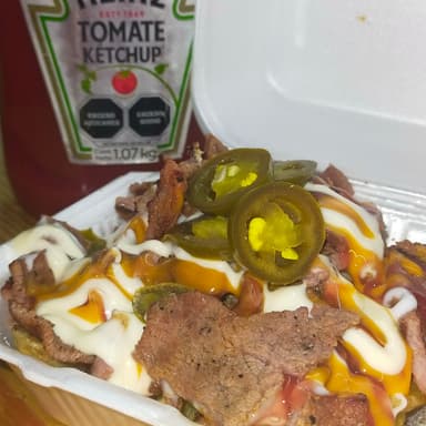 Papas  a la Francesa con Carne Asada