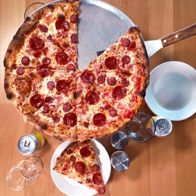 Pizza de Pepperoni Familiar (40 cm)