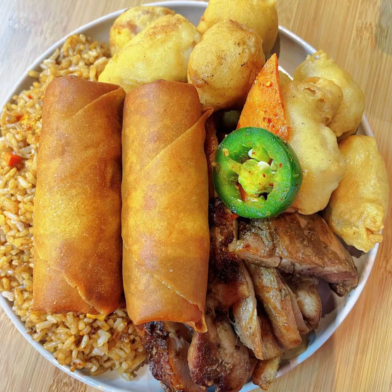 3 Guisos + Arroz o Pasta