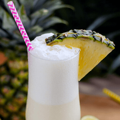 Piña Colada de Rompope. Medio Litro