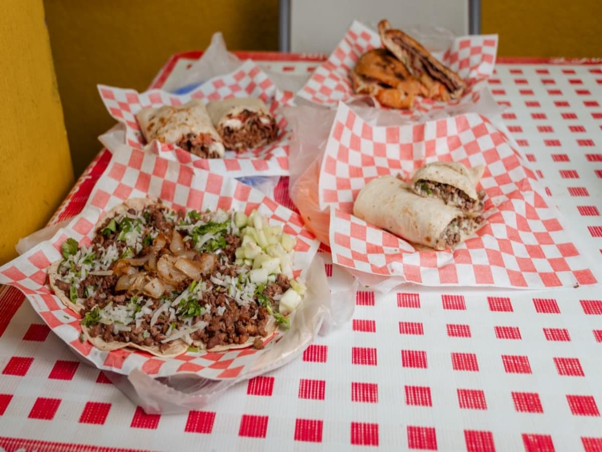 Burritos El Nacho
