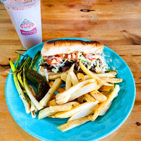 Torta de Carne Asada + Agua Fresca Gratis