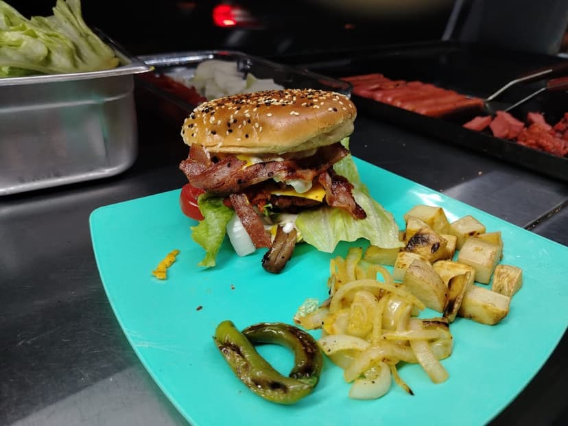 Hotdogs & Burgers los Bros