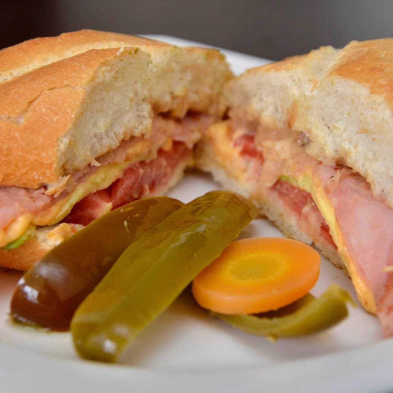 Torta de Carnitas
