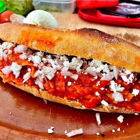 LonchedeChilaquiles+LoncheDFrijolesCnQueso