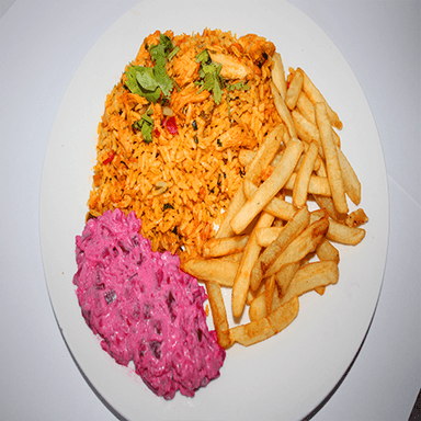 Arroz Con Pollo + Bebida Natural 12Oz