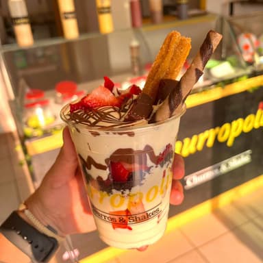 Fresas con Crema 16oz