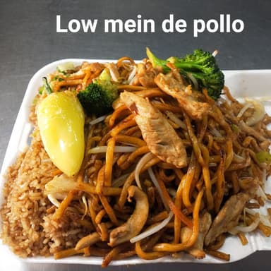 Lonche 10 Low Mein de Pollo