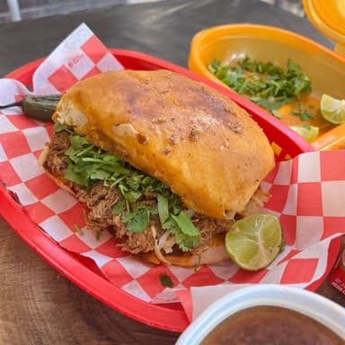 Torta de Birria