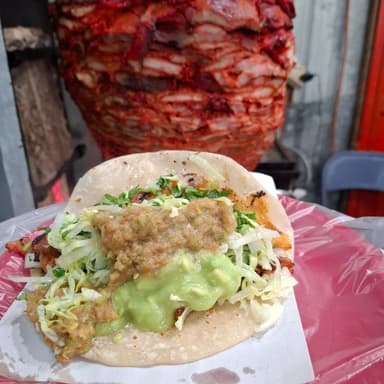 Taco de asada de harina