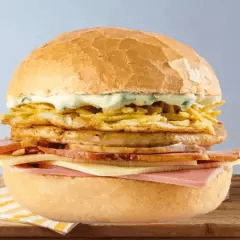 Sándwich de la Casa más Chicha