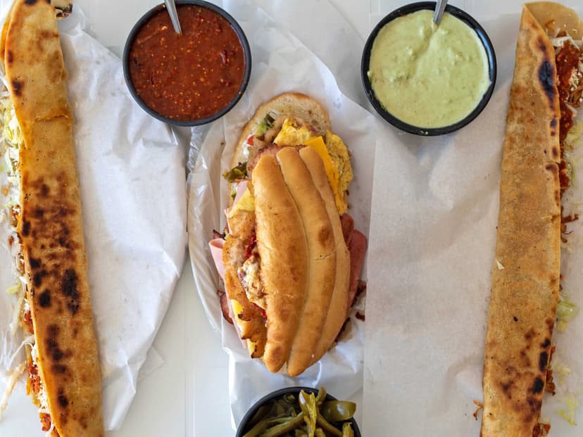 LAS TORTAS DEL CHALE CHILANGAS GIGANTES Y CALIENTES