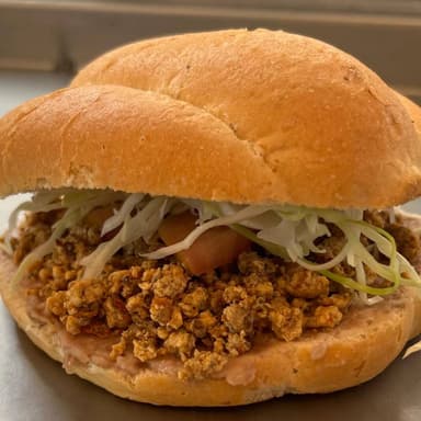 Huevo con Chorizo y Frijoles