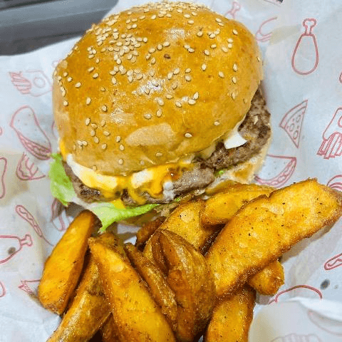 HAMBURGUESA CLÁSICA