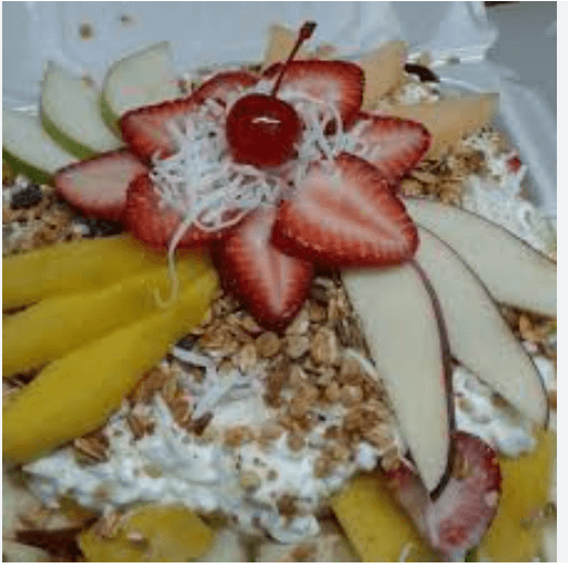 Ensalada de Frutas más Jugo de Naranja